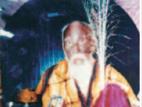 卻吉降養清真法王騰空而來