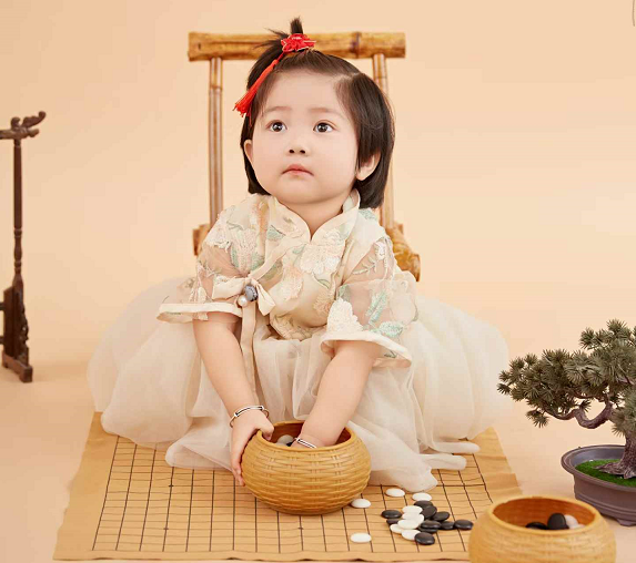 孩子,是誰在我千呼萬喚中把你送來?